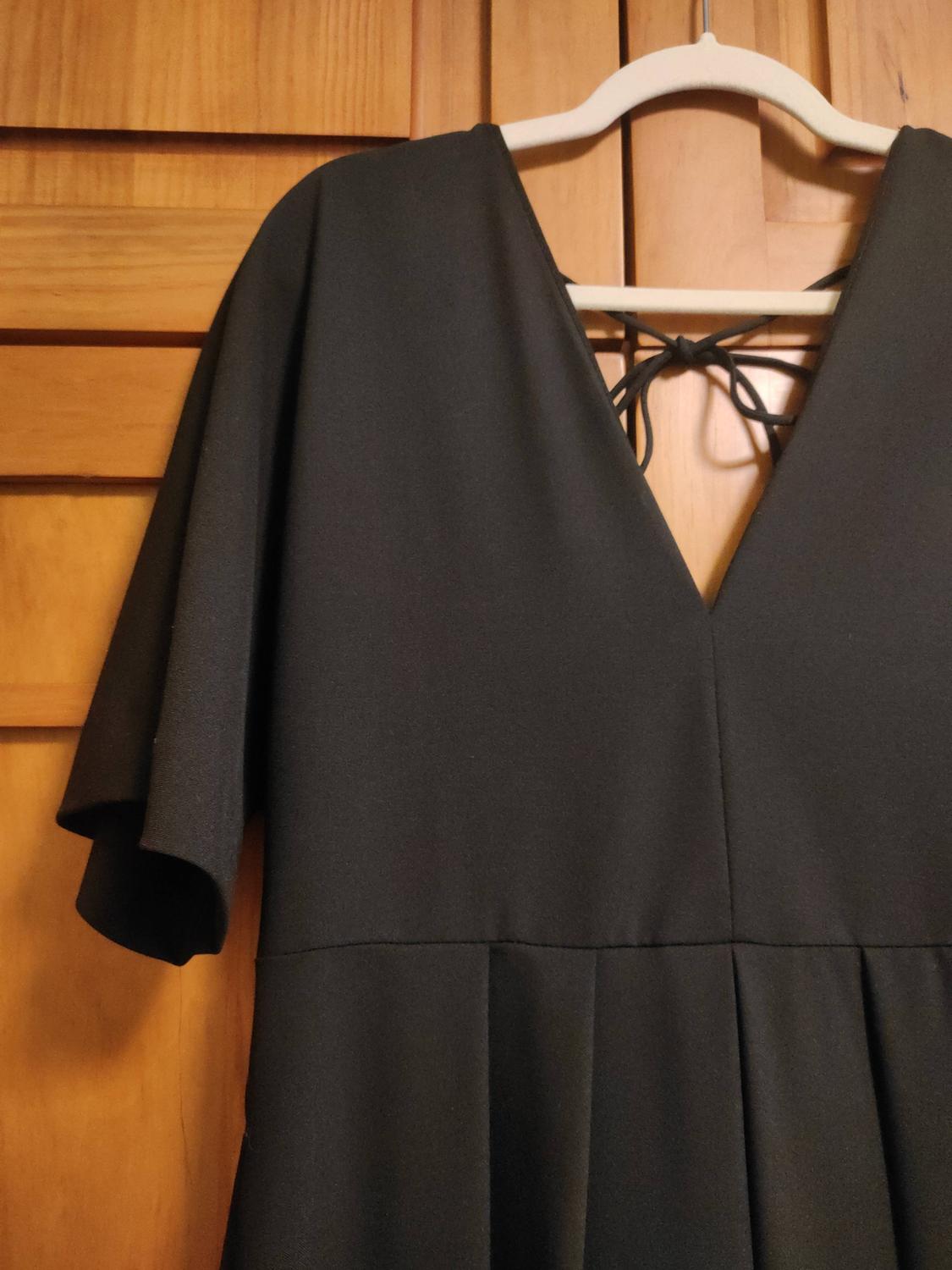 ZW COLLECTION V-NECK MIDI DRESS - Image 2