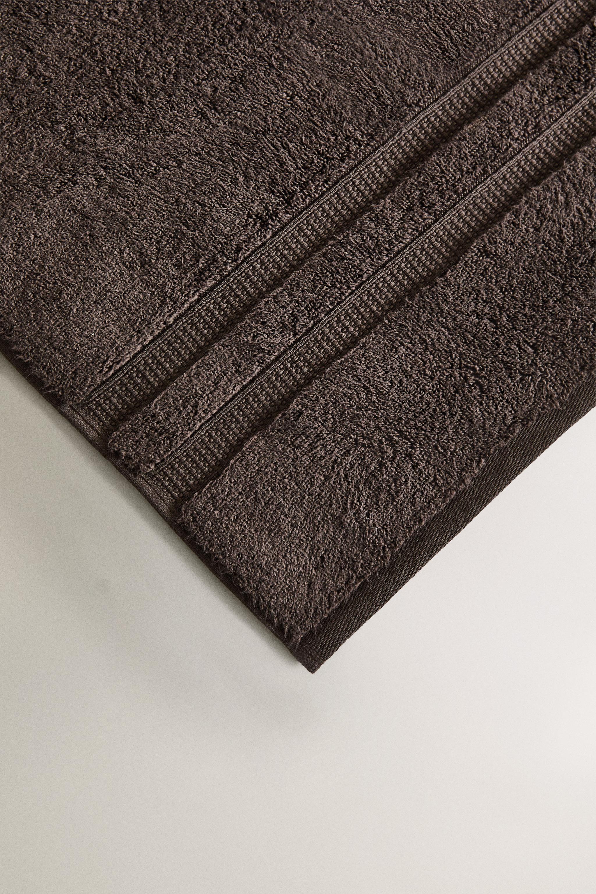 EXTRA SOFT DOUBLE BORDER BATH TOWEL
