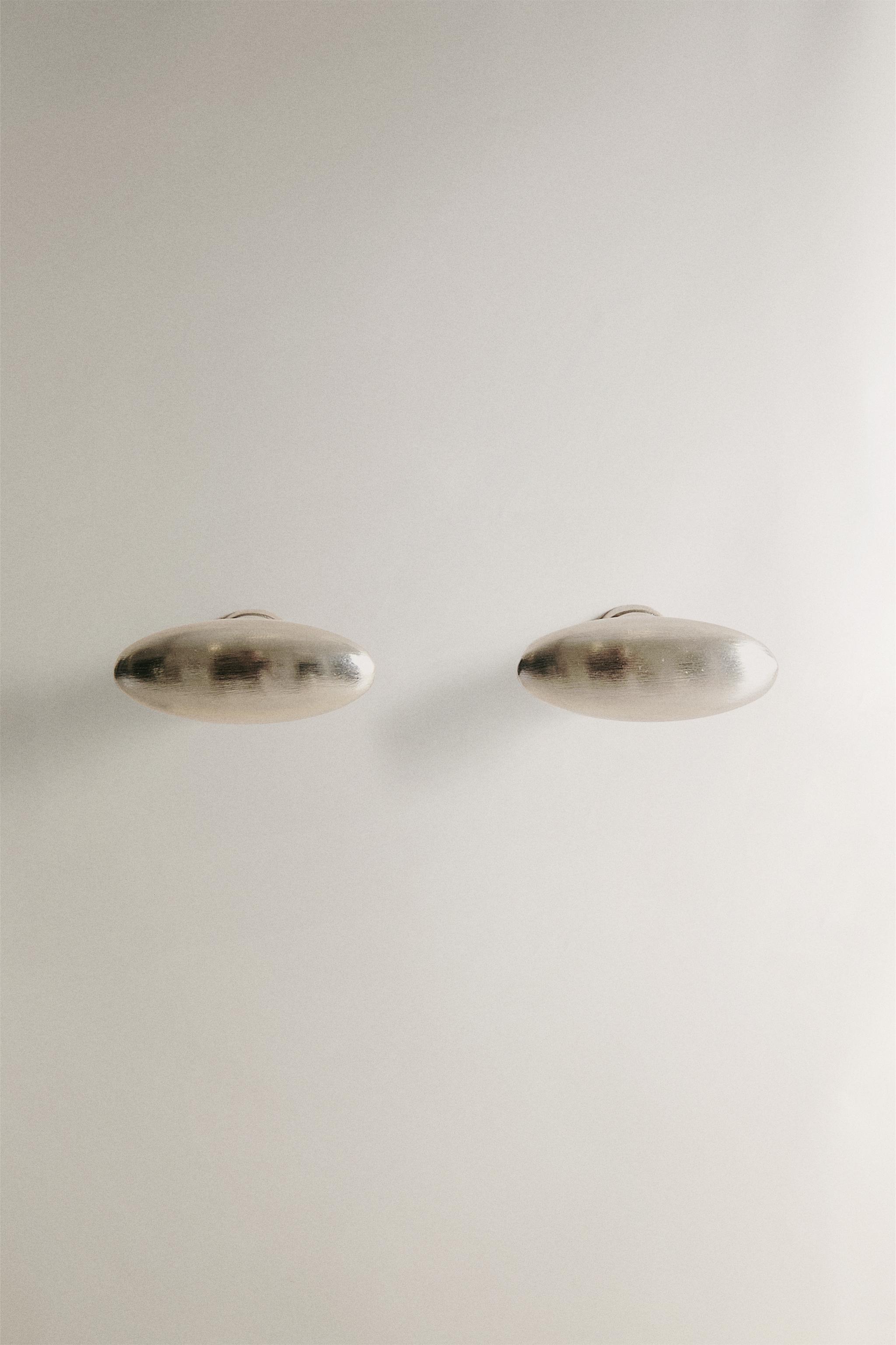 PACK OF SHINY METAL DOOR KNOBS (PACK OF 2) — Silver