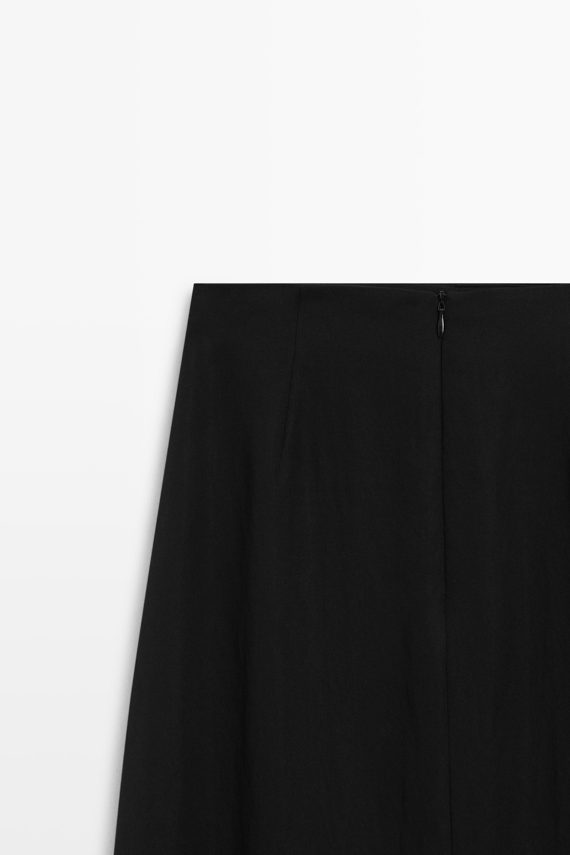Straight midi skirt with button detail