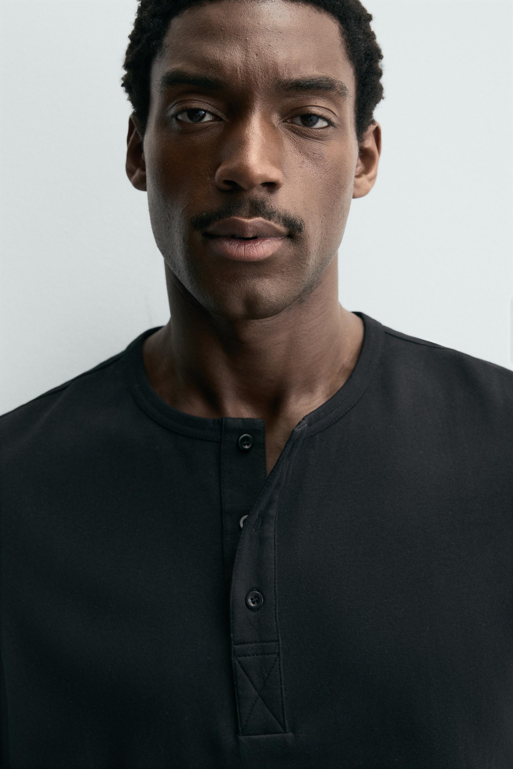 HENLEY NECK T-SHIRT