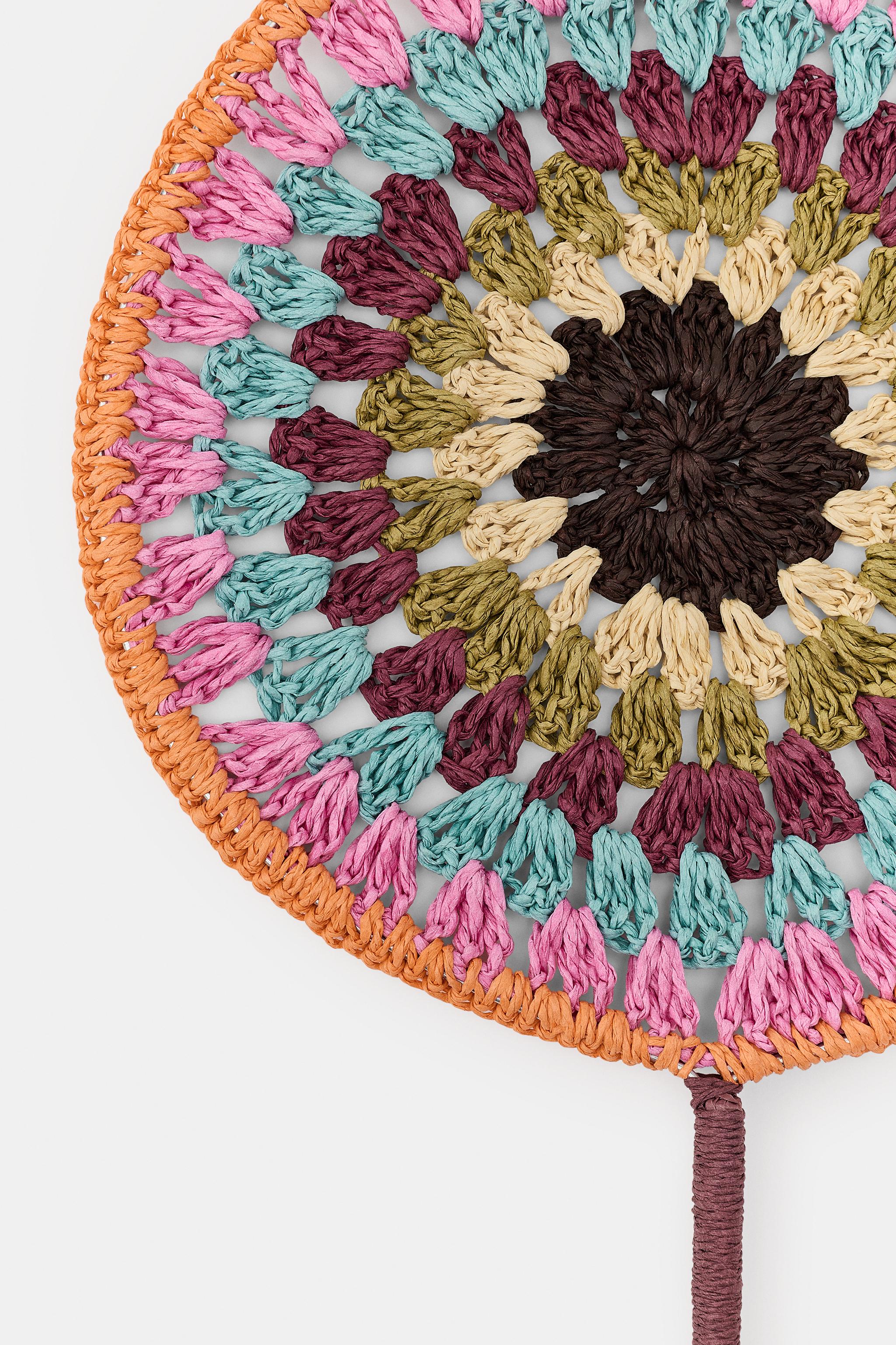 BRAIDED TASSEL FAN