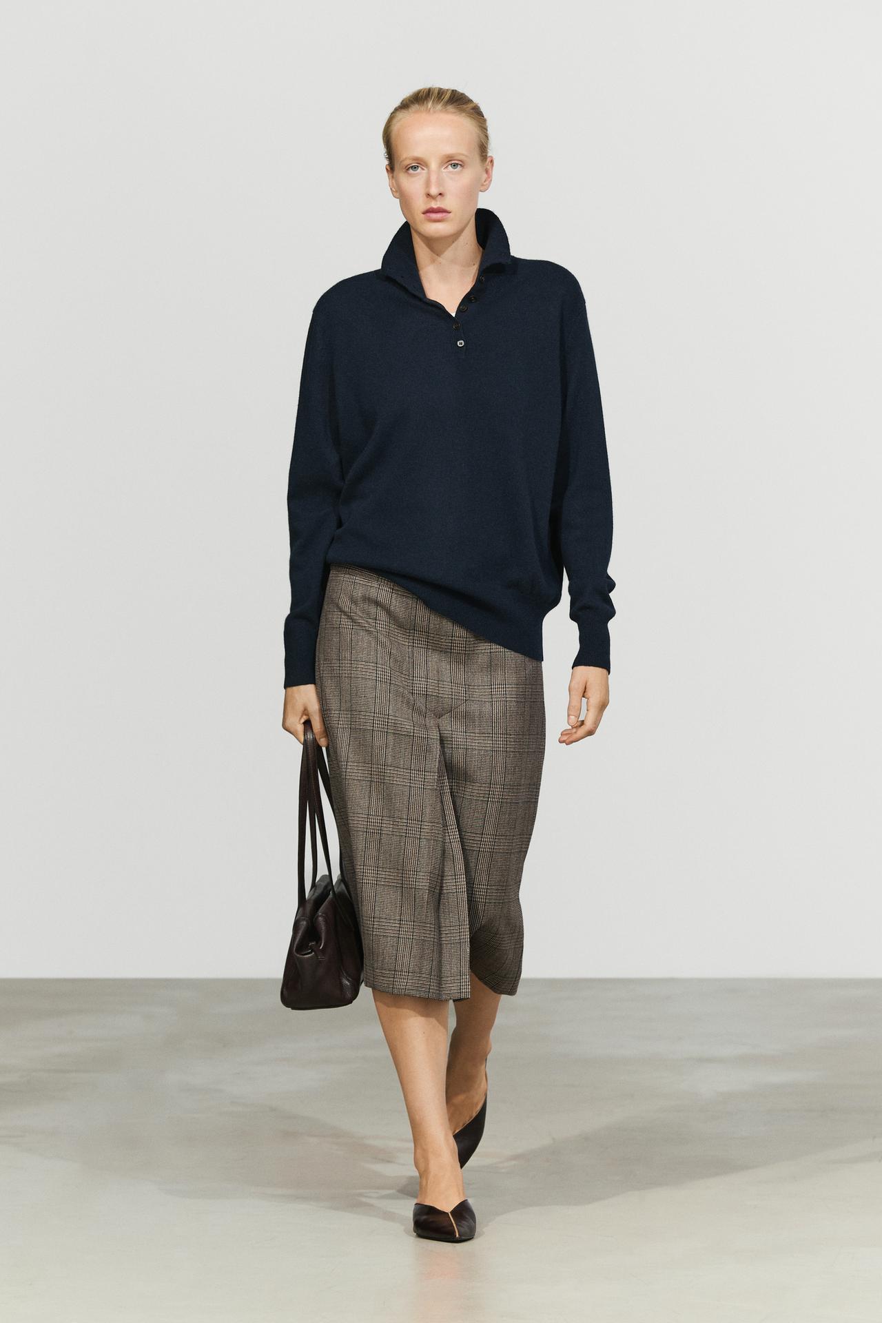 100% wool check midi skirt with pleat detail — 210