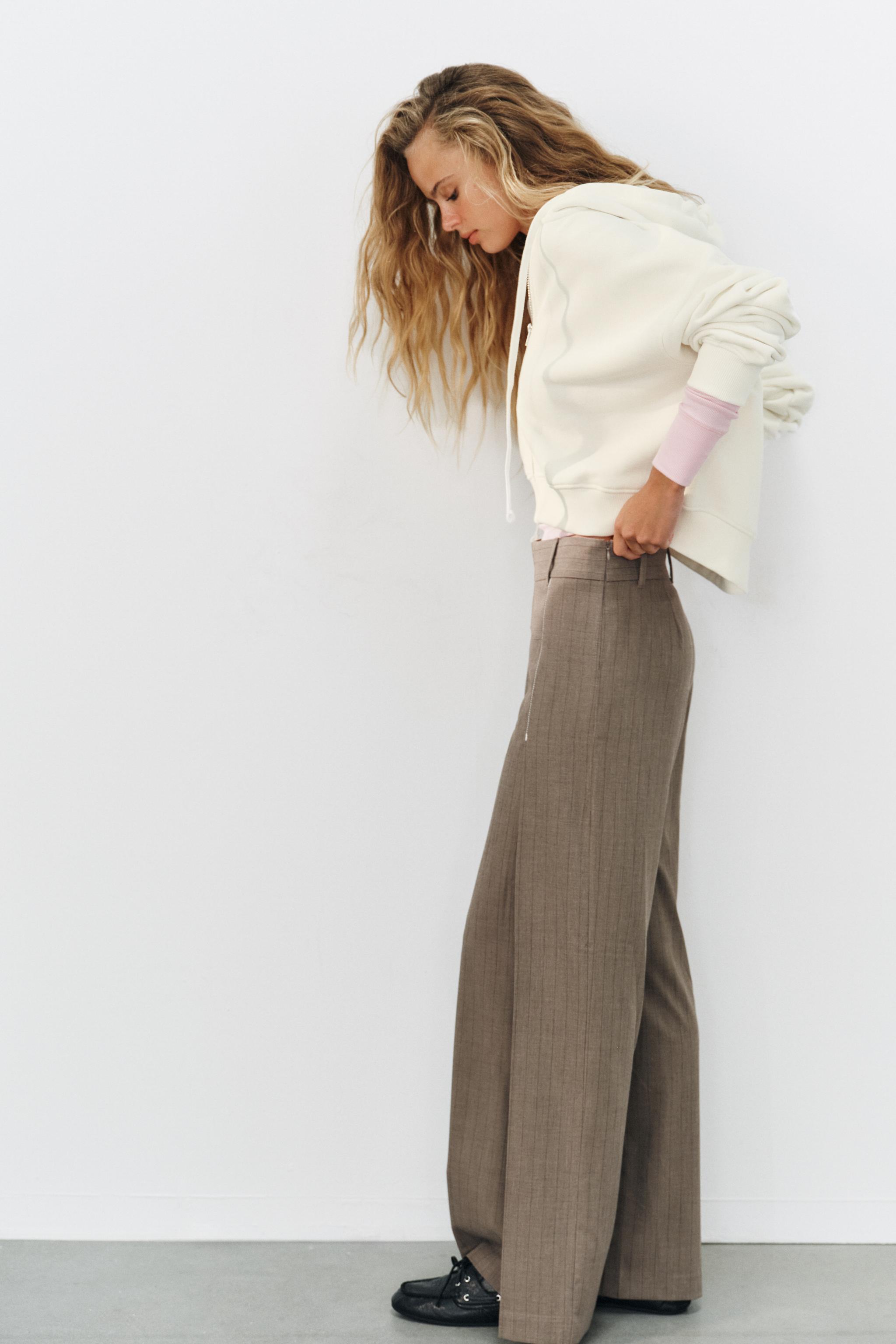 PINSTRIPE PLEATED PANTS