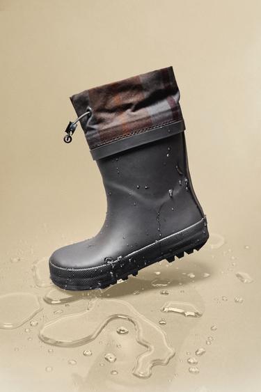 BOTTES DE PLUIE ENFANT - Gris foncé de Zara - Image 7