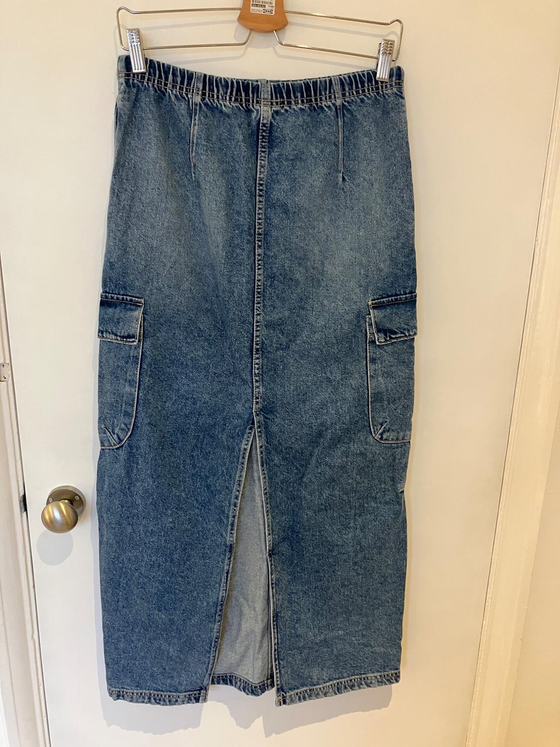 DENIM TRF CARGO SKIRT - Image 2