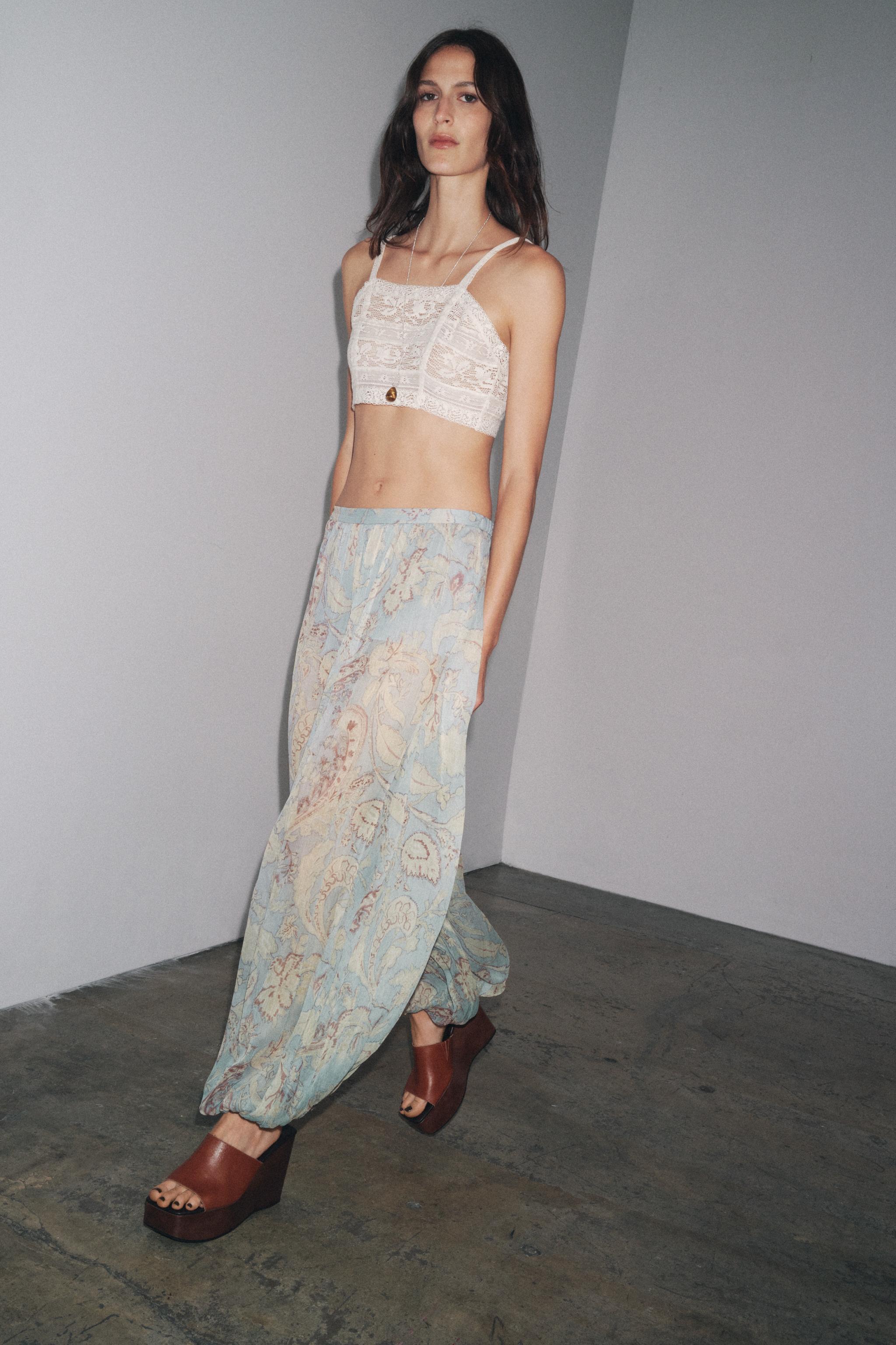 スペイン ZARA ZWコレクション フローラルパフパンツ 数量限定！ ZW COLLECTION フラワープリントパフパンツ - プリント地 | ZARA