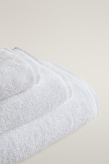 EXTRA SOFT COTTON BATH TOWEL (700 GSM) — White 2