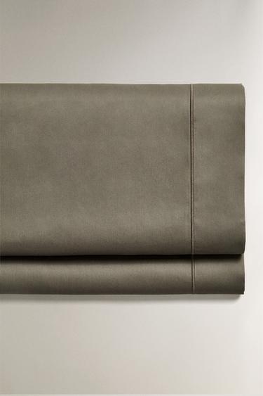 SATEEN FLAT SHEET WITH TRIM (300 THREAD COUNT) - Charcoal by Zara