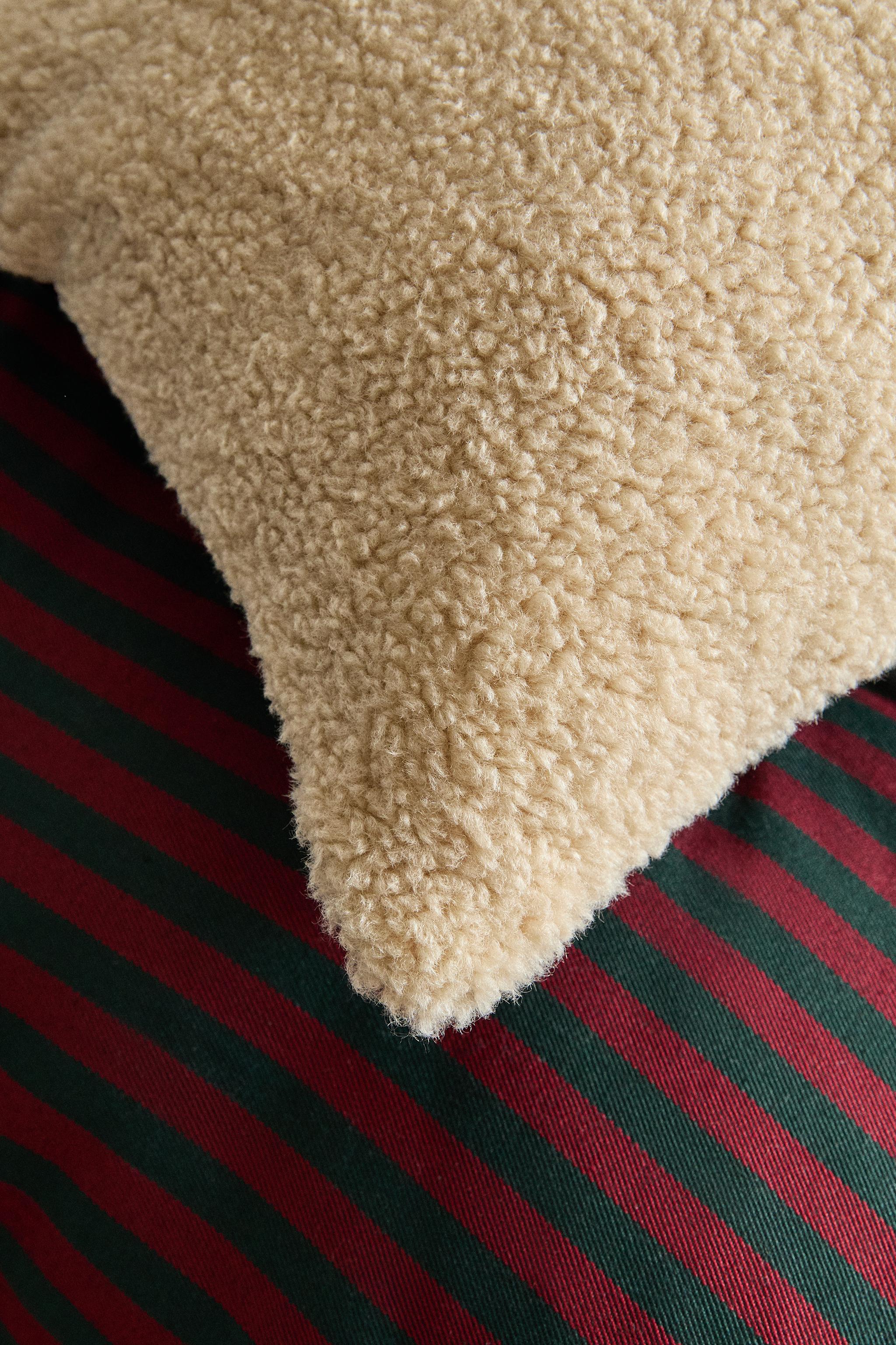 CHRISTMAS STRIPED SHERPA PET TOPPER