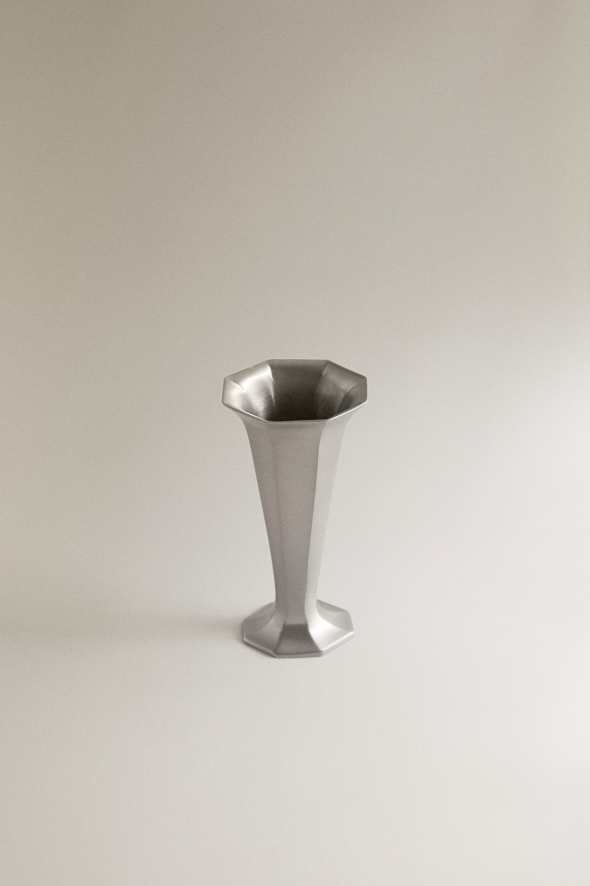 SMALL FACETED VASE | STUDIO MARY LENNOX — Silver