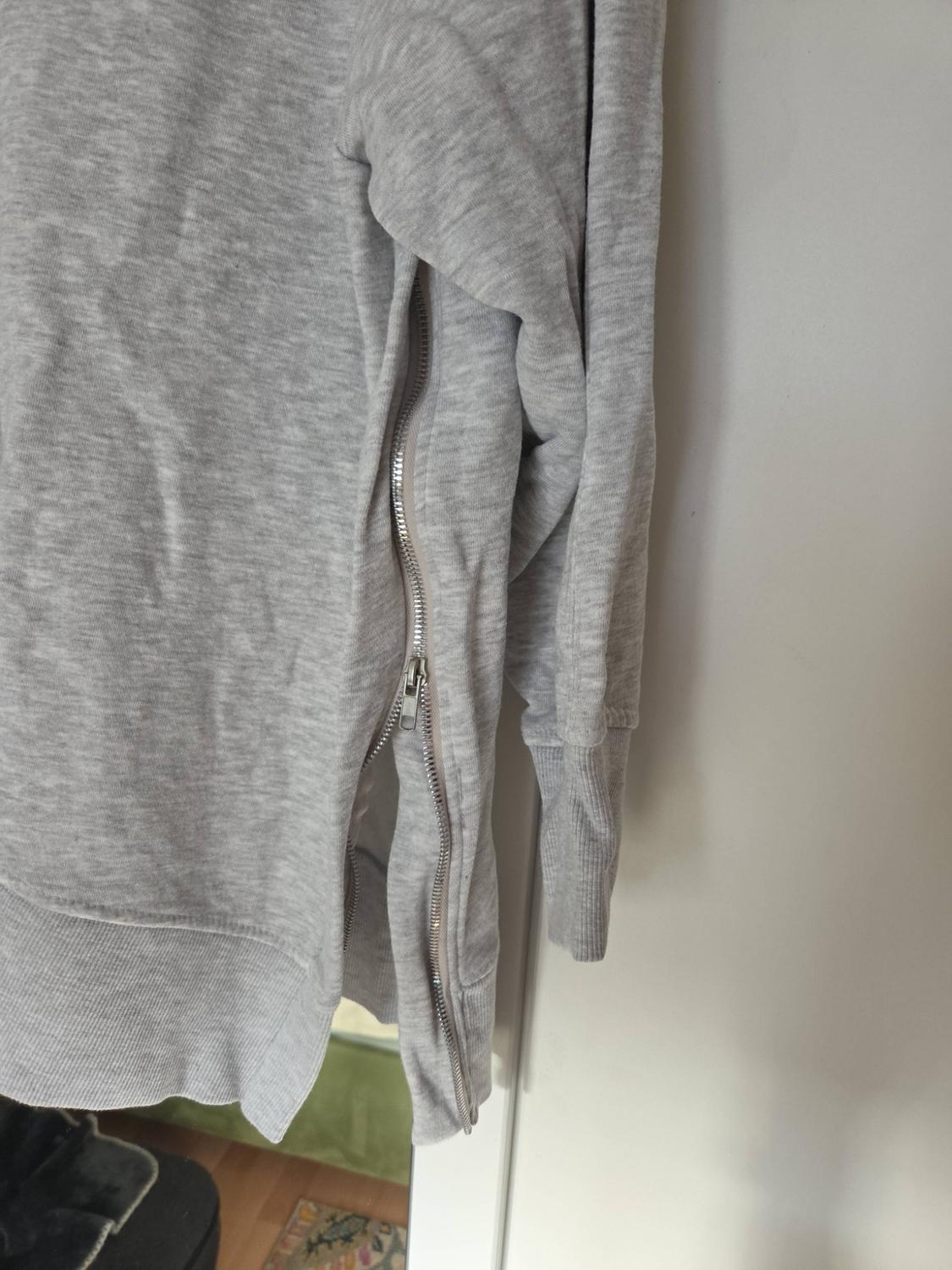 OVERSIZED ZIPPED SWEATSHIRT - Image 4