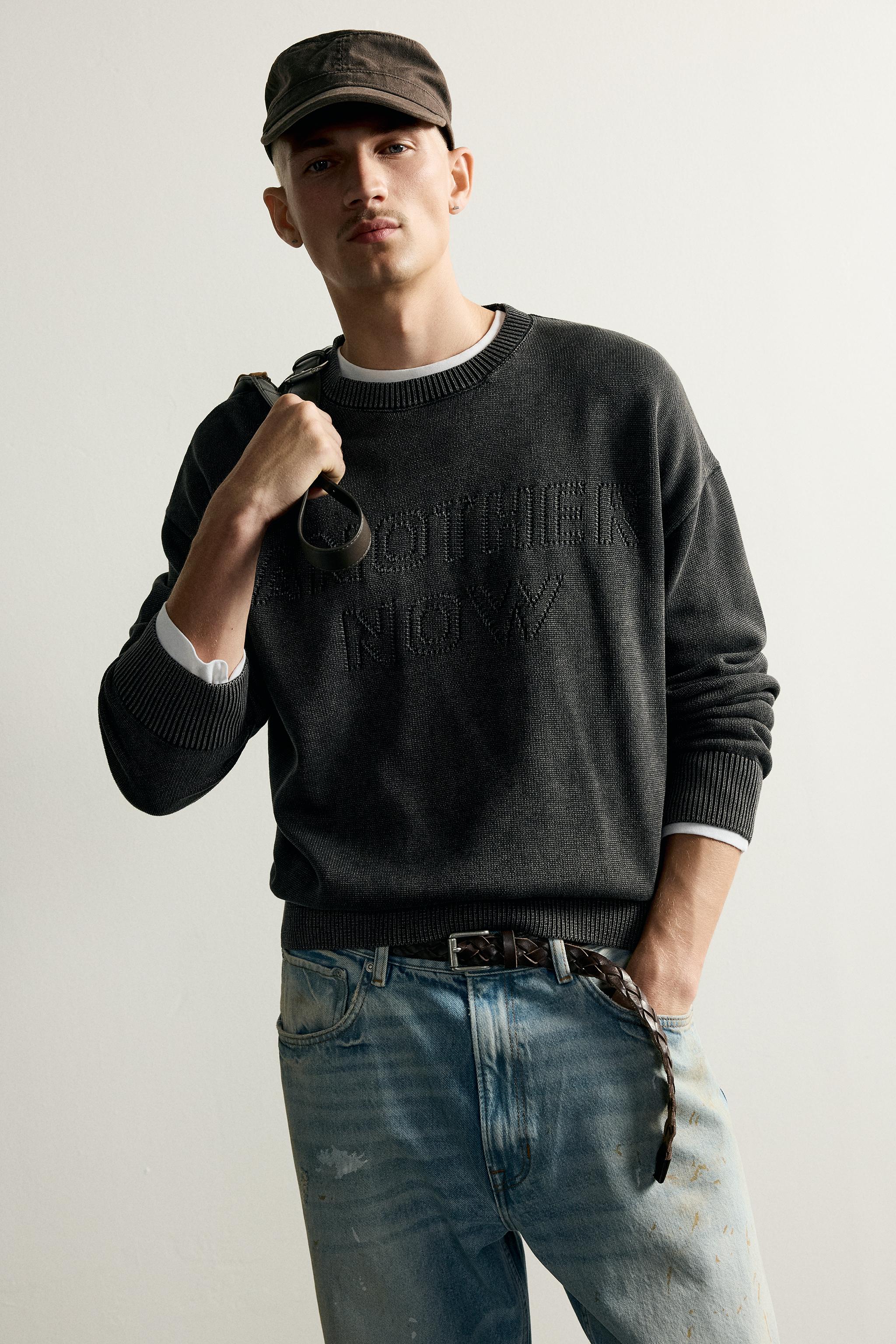 PULL À COUPE DÉCONTRACTÉE EN INTARSIA