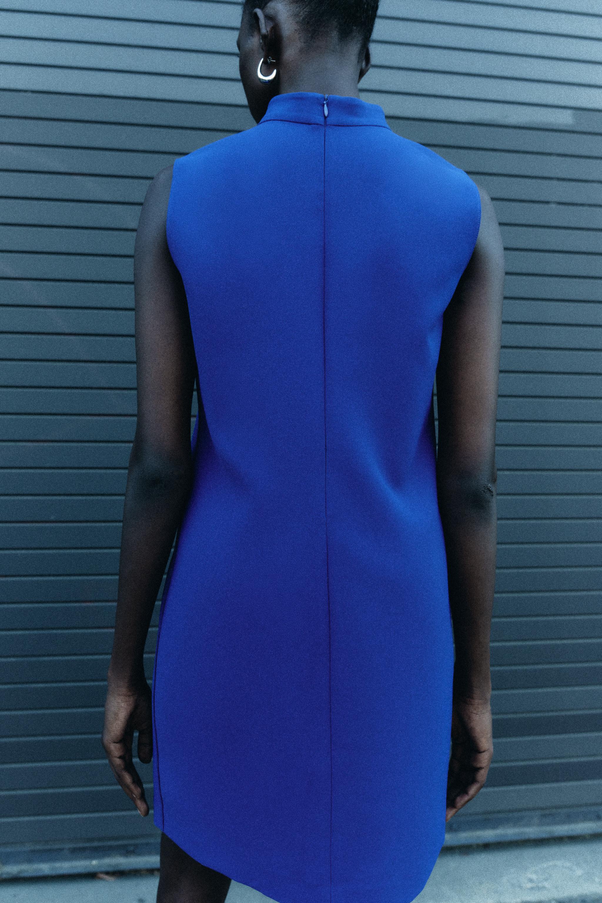 ROBE COURTE SANS MANCHES COLLECTION ZW Bleu roi ZARA France