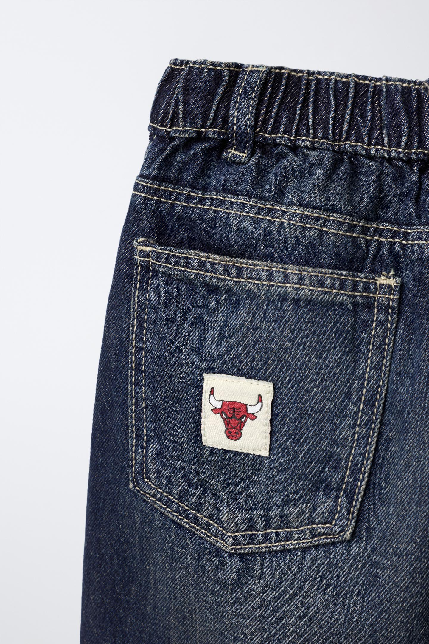 Детские джинсы Zara NBA Chicago Bulls Wide-Leg, цвет: Синий — фото 4