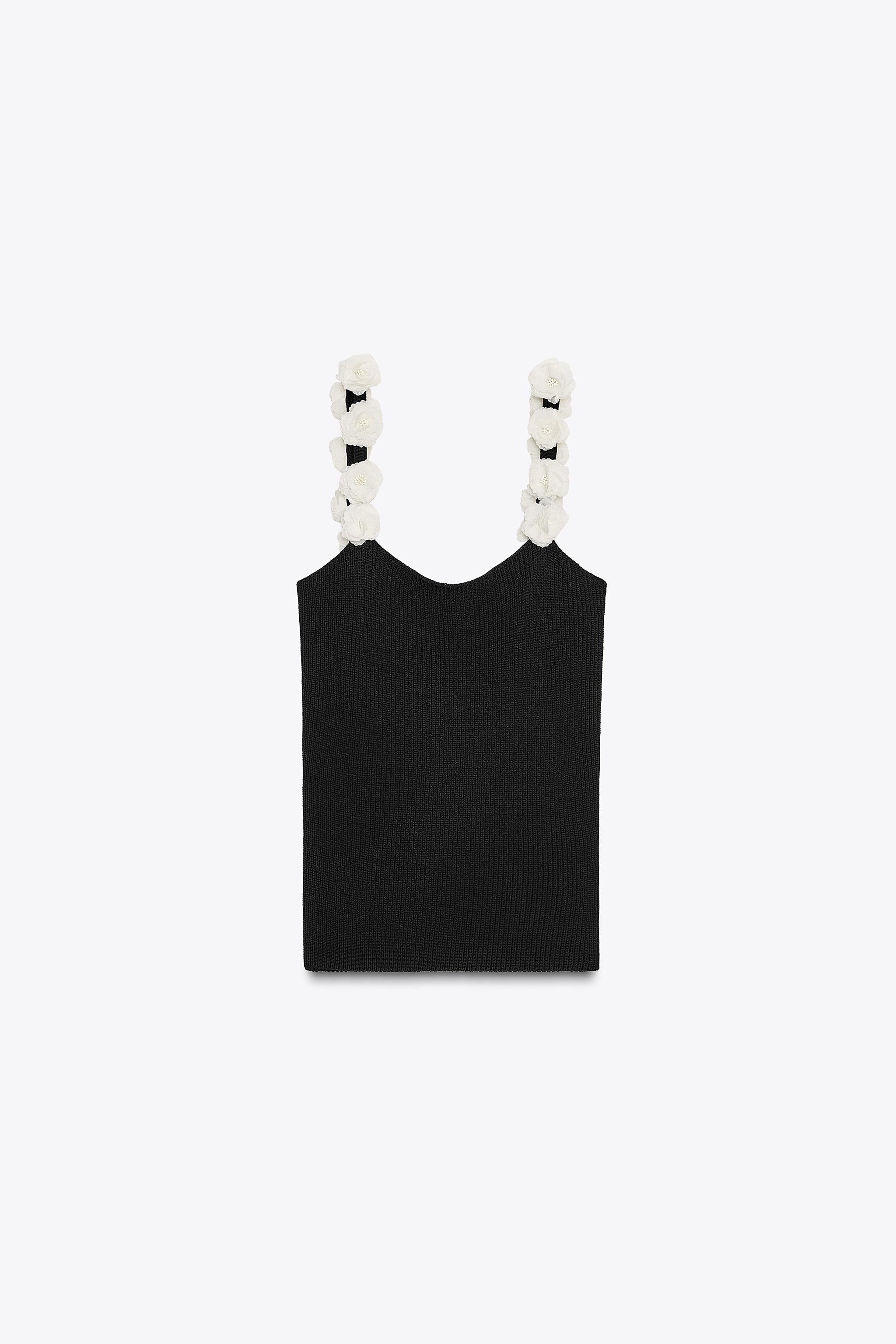 TOP EN MAILLE À FLEURS