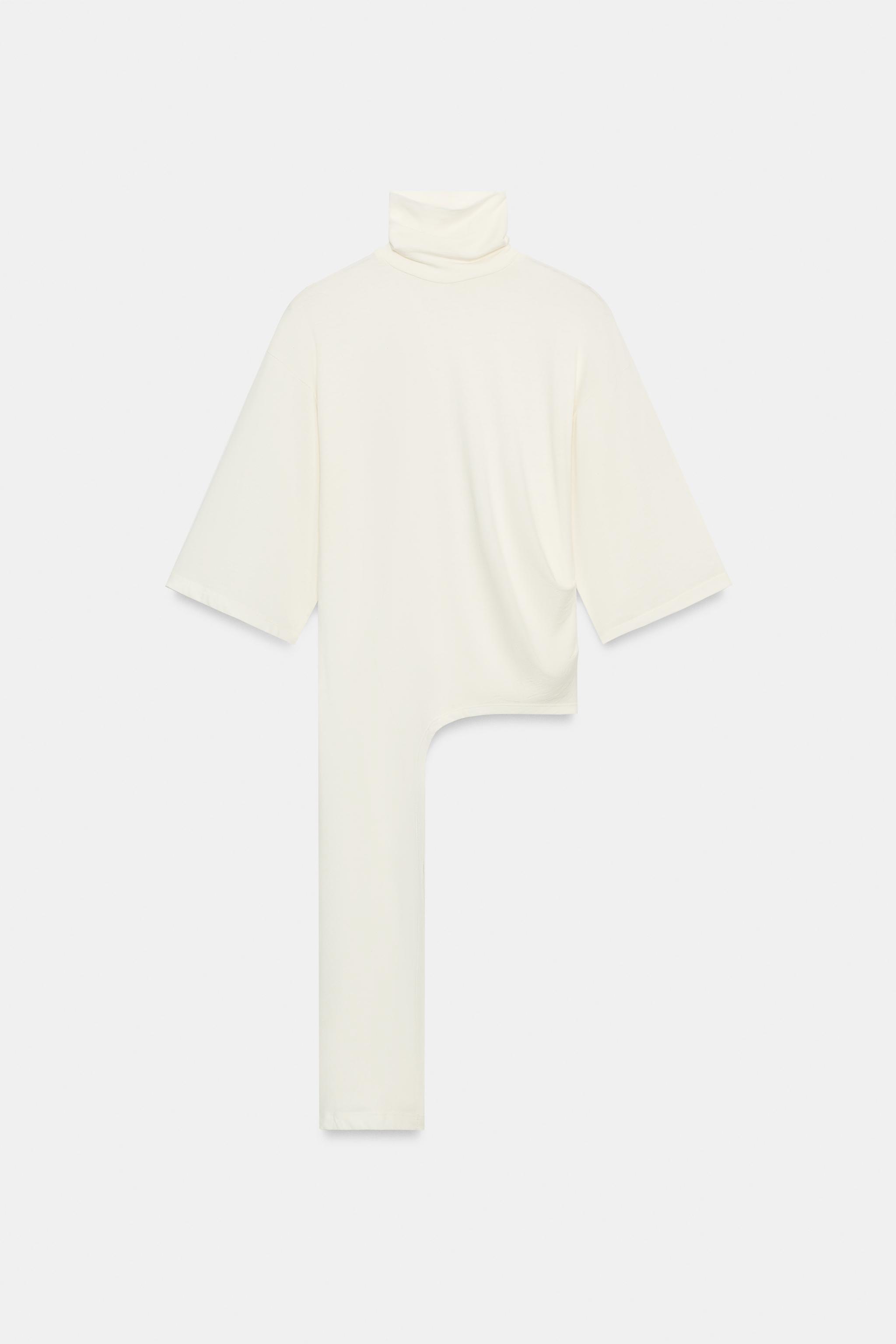 TOP ASYMÉTRIQUE AVEC PLIS
