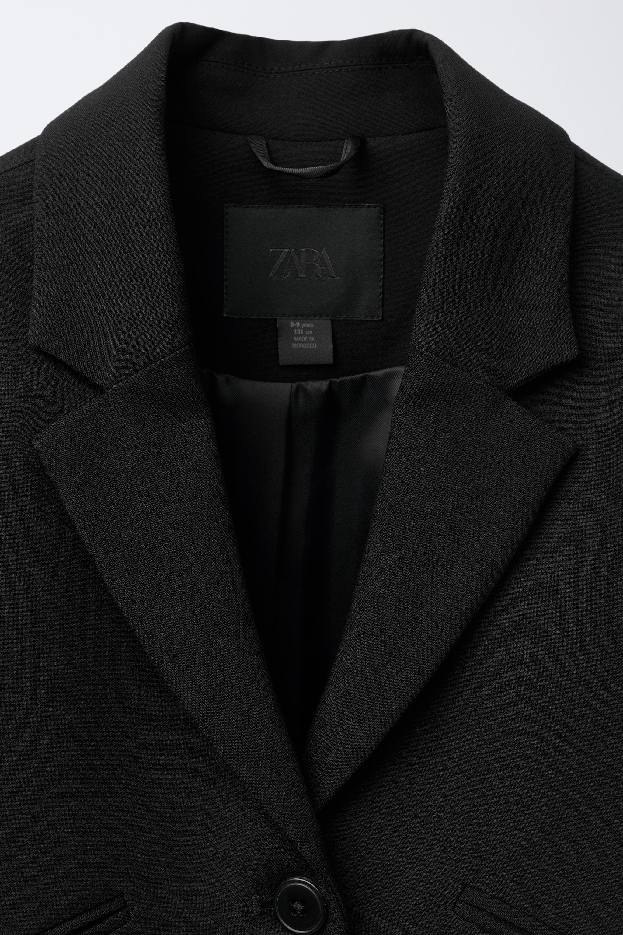 ZARA クロップドブレザーフラップ XS 黒 ZARA - ZARA/フラップクロップドジャケット XS 【新品•未使用】完売品