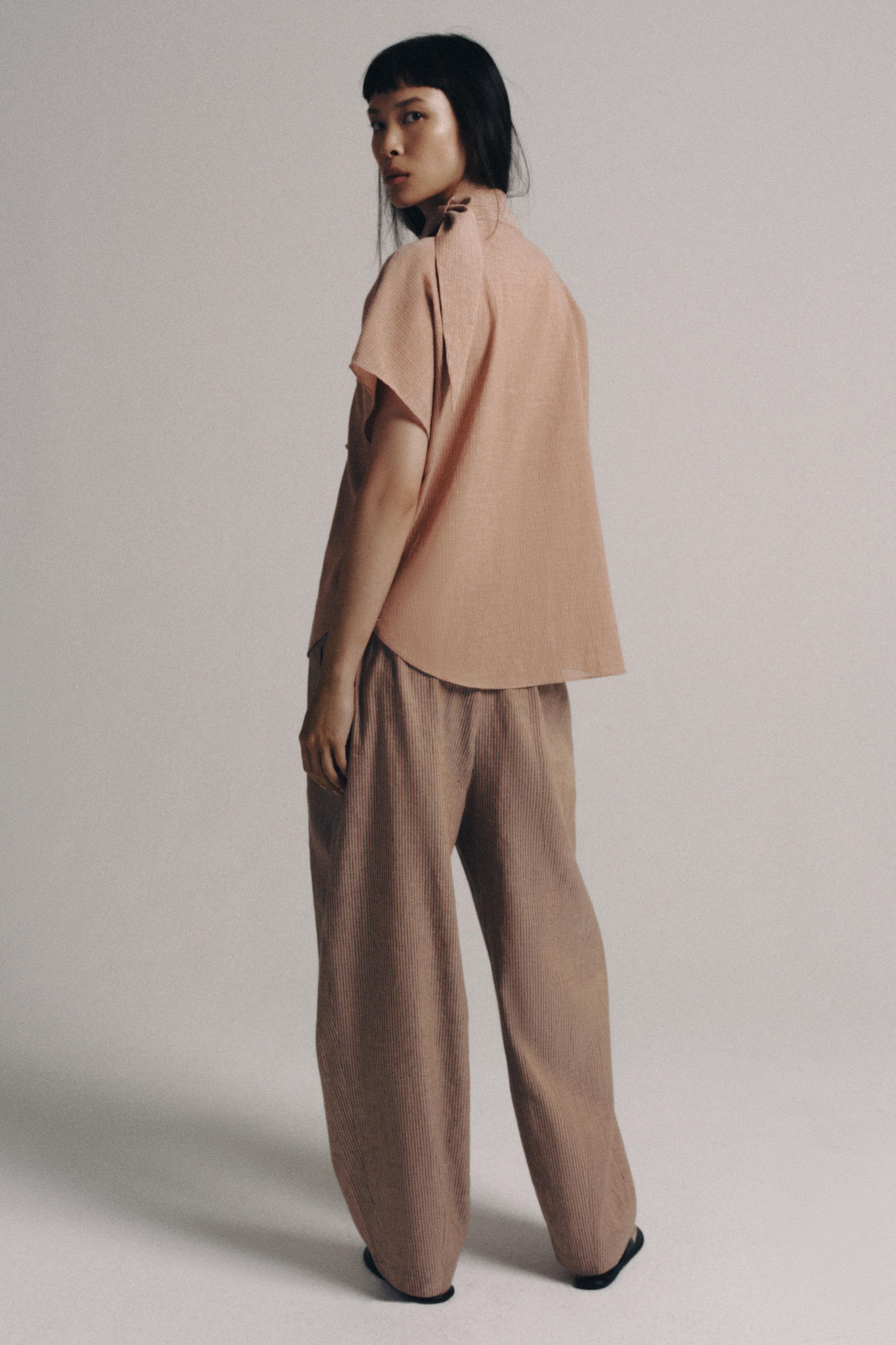 Zara ZW COLLECTION SÜSLÜ DÜĞMELİ GÖMLEK görsel 4