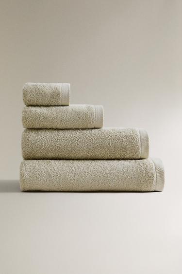 (500 GXM²) PLAIN COTTON TERRY BATH TOWEL - Light green by Zara