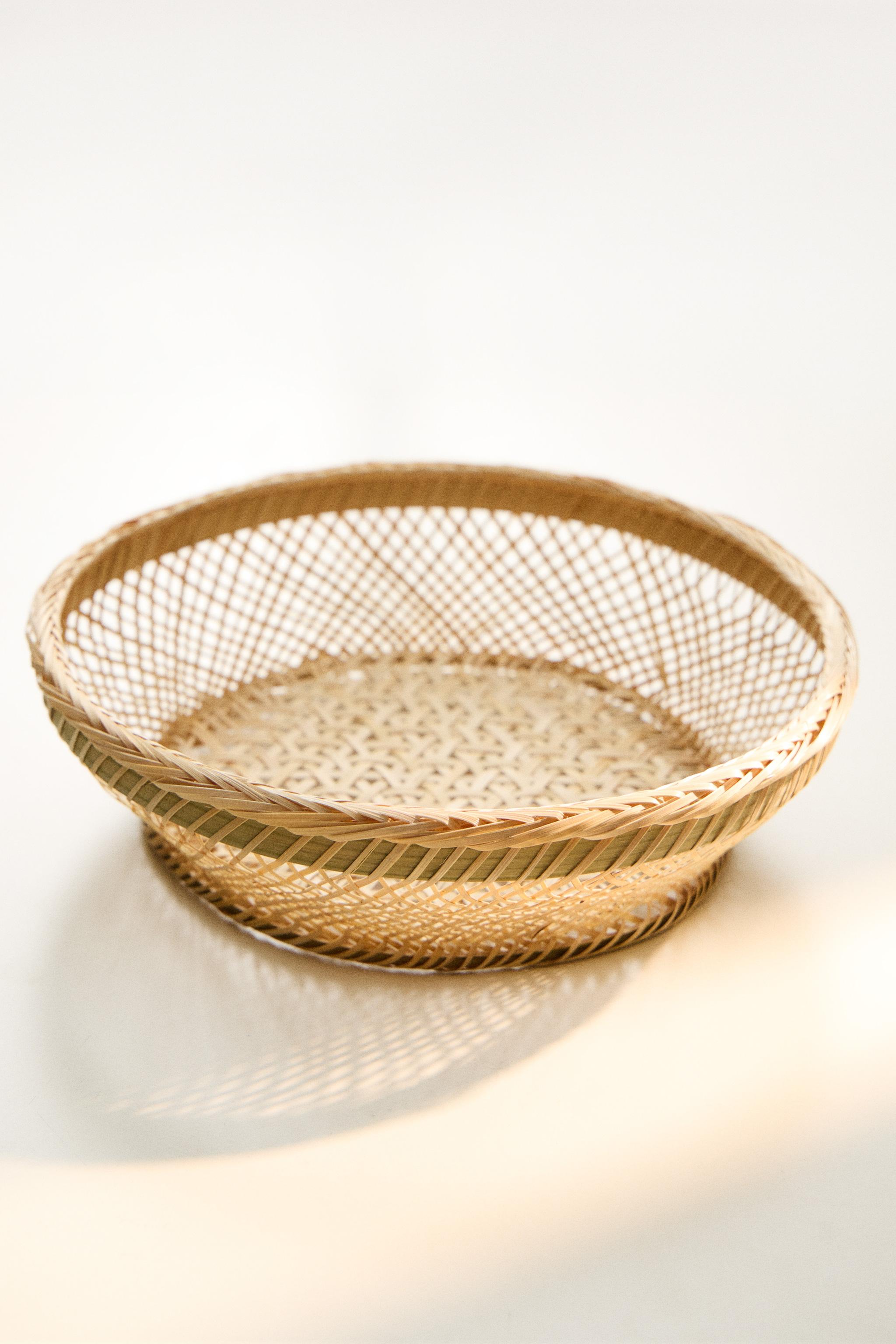 WOVEN BAMBOO BASKET