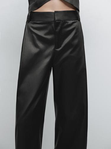 Pantalón recto detalle brillo -Studio - Negro de Zara
