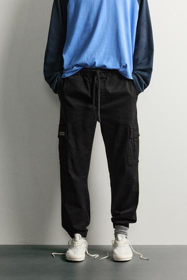 SLIM FIT CARGO TROUSERS - Black by Zara
