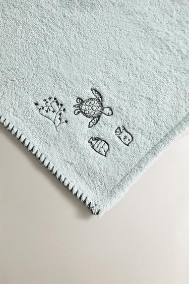 CHILDREN'S TROPICAL SEA BATH TOWEL - Light blue by Zara - Image 2