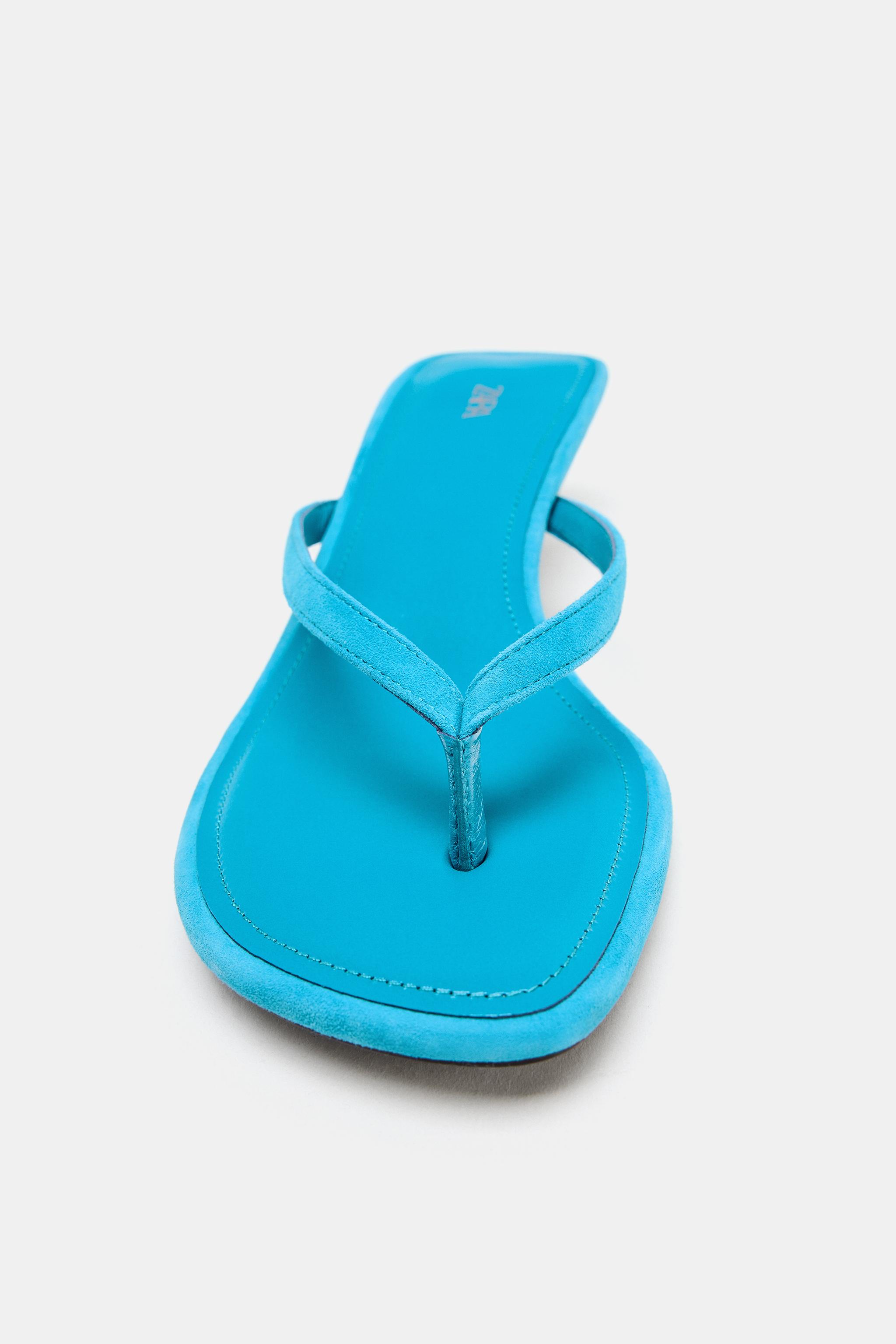 SUEDE KITTEN HEEL SANDALS