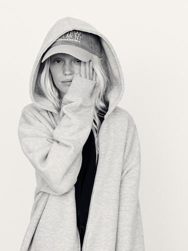 SUDADERA BÁSICA CREMALLERA - Gris vigoré de Zara