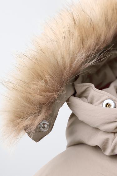 DOUDOUNE EN PLUME ET DUVET DÉPERLANTE AVEC CAPUCHE À EFFET FOURRURE AMOVIBLE - Beige de Zara - Image 8