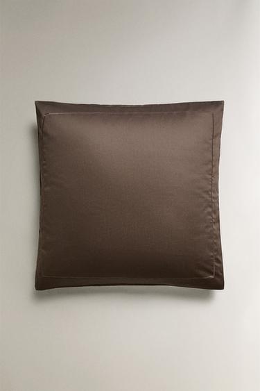 SATEEN PILLOWCASE WITH TRIM (300 THREAD COUNT) - Dark brown by Zara - Image 1