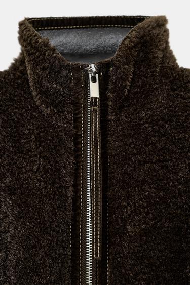 VESTE EN FAUSSE PEAU DE MOUTON DOUBLE FACE ZW COLLECTION - Marron foncé de Zara - Image 6