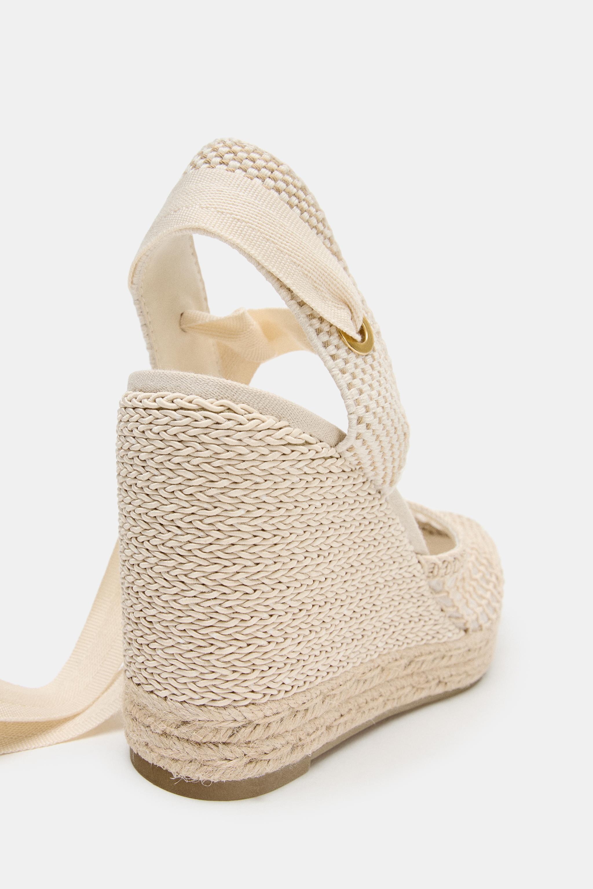 WOVEN WEDGE SANDALS