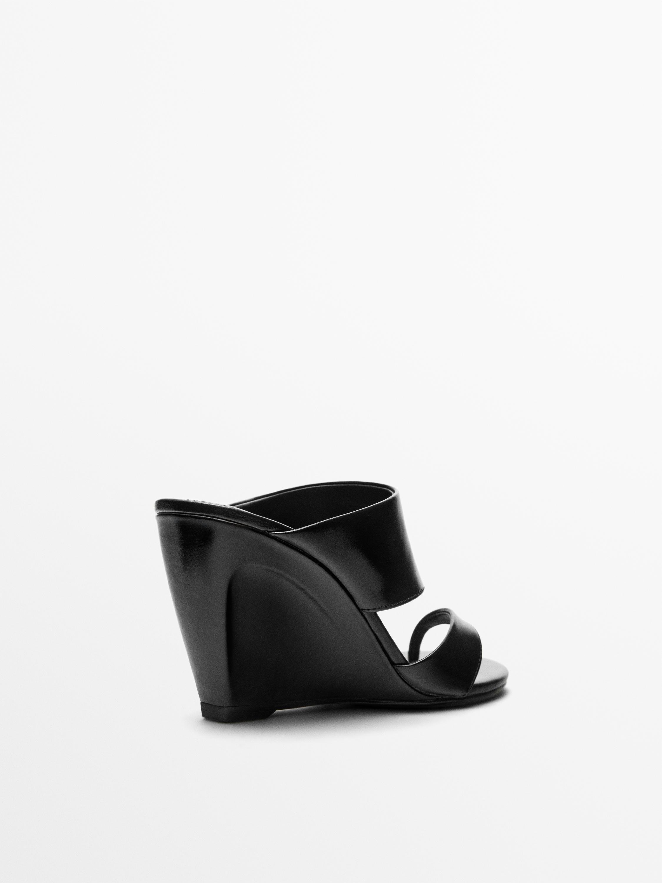 Leather wedge sandals