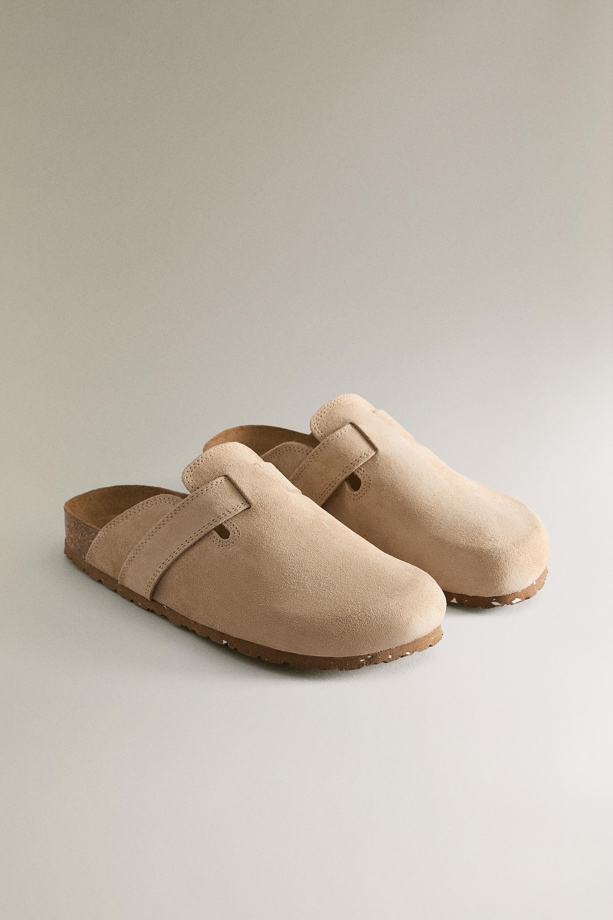 LEATHER CLOGS WITH STRAP