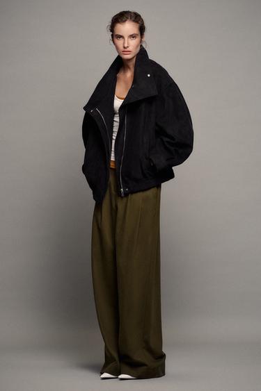 CHAMARRA BOMBER EFECTO ANTELINA - Negro de Zara