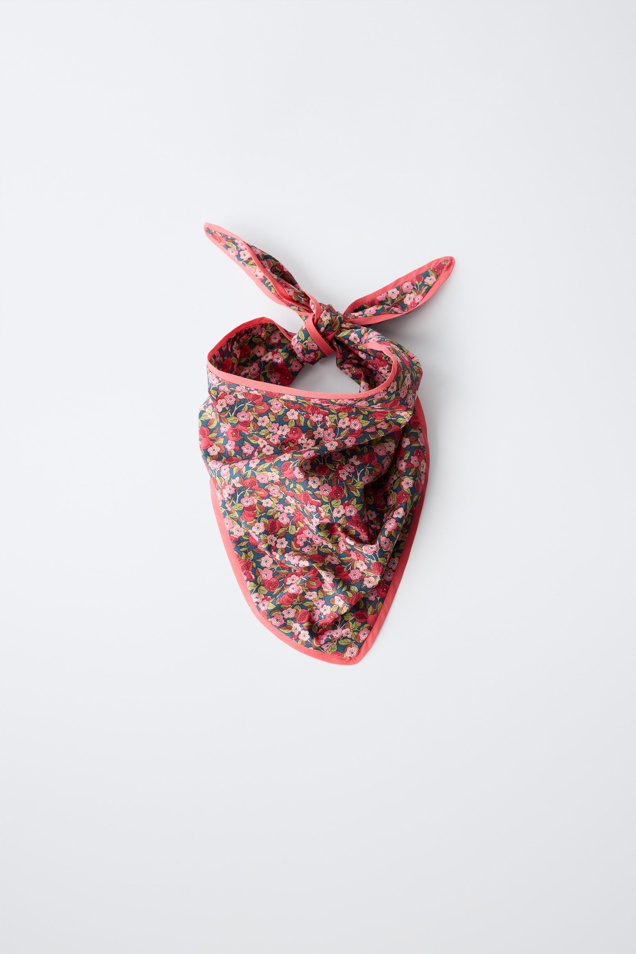 FLORAL PRINT MADE WITH LIBERTY FABRIC BANDANA