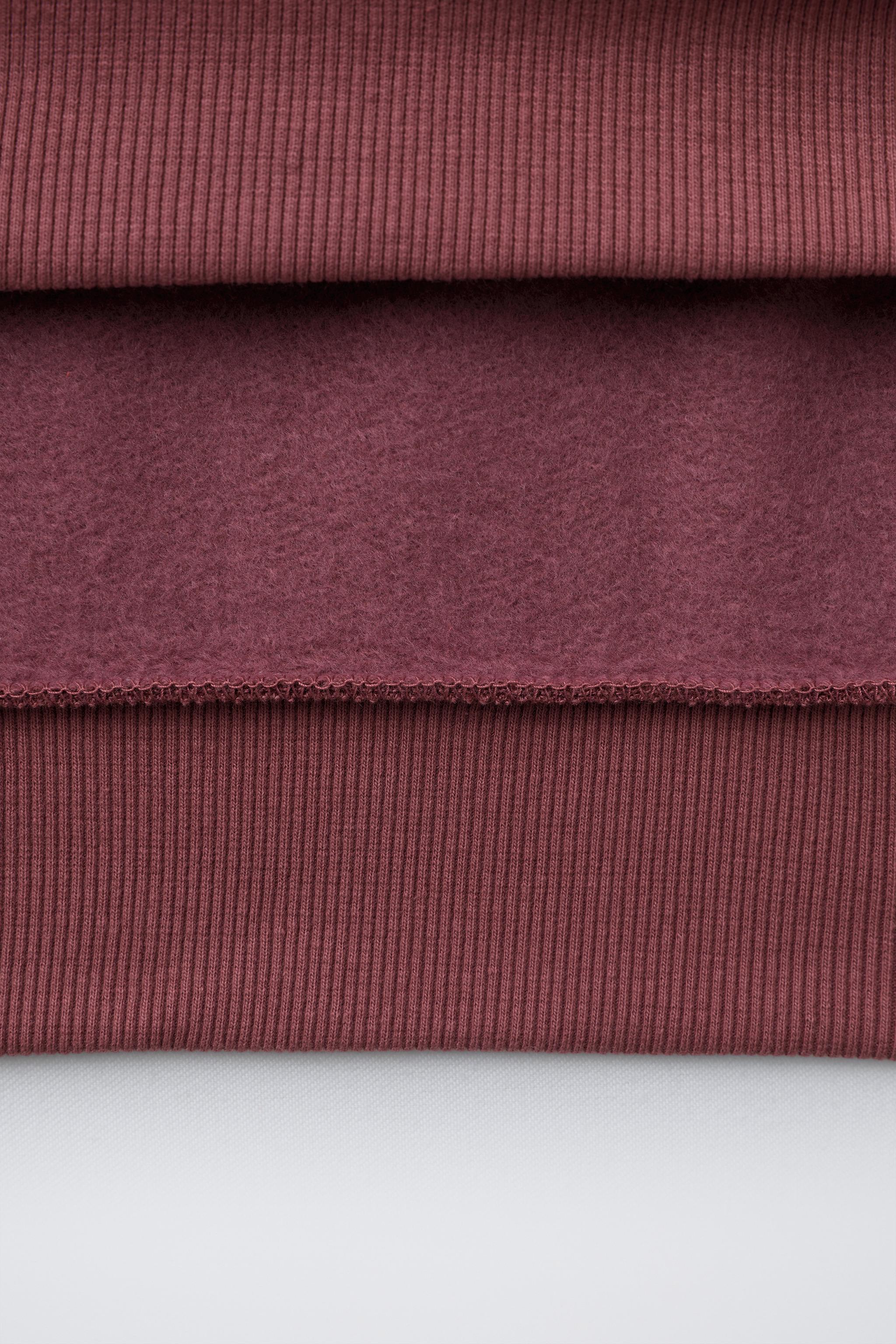 SWEAT DE JOGGING BRODÉ ET ÉTIQUETTE