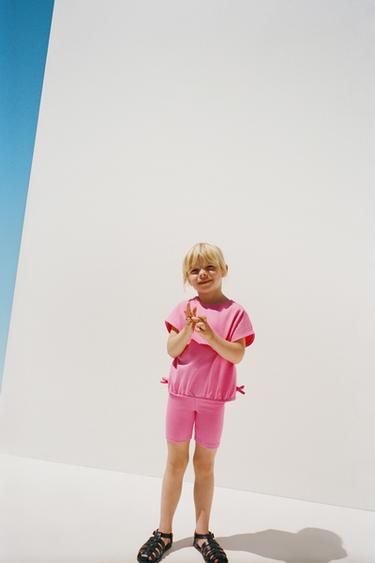 JOGGING SET WITH T-SHIRT, BOWS AND RIBBED CYCLING LEGGINGS - Fuchsia by Zara