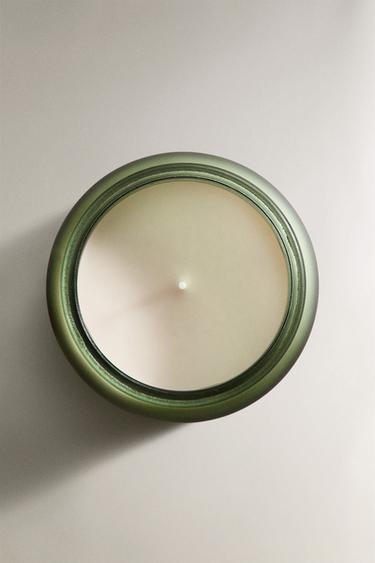 (240 G) BERGAMOT & CEDAR WOOD, PETIT GRAIN SCENTED CANDLE - pistachio green by Zara - Image 3