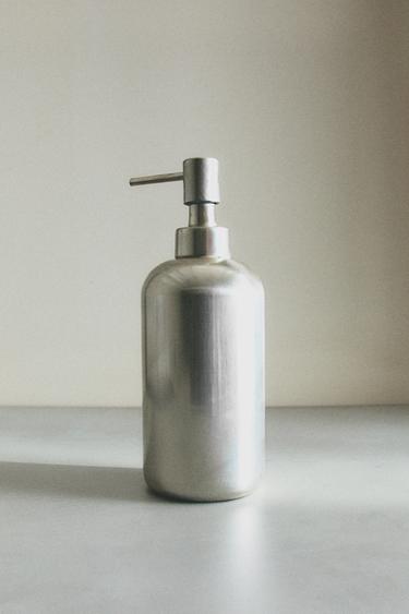 Zaras TVÅLPUMP I METALL - Silver - Bild 0