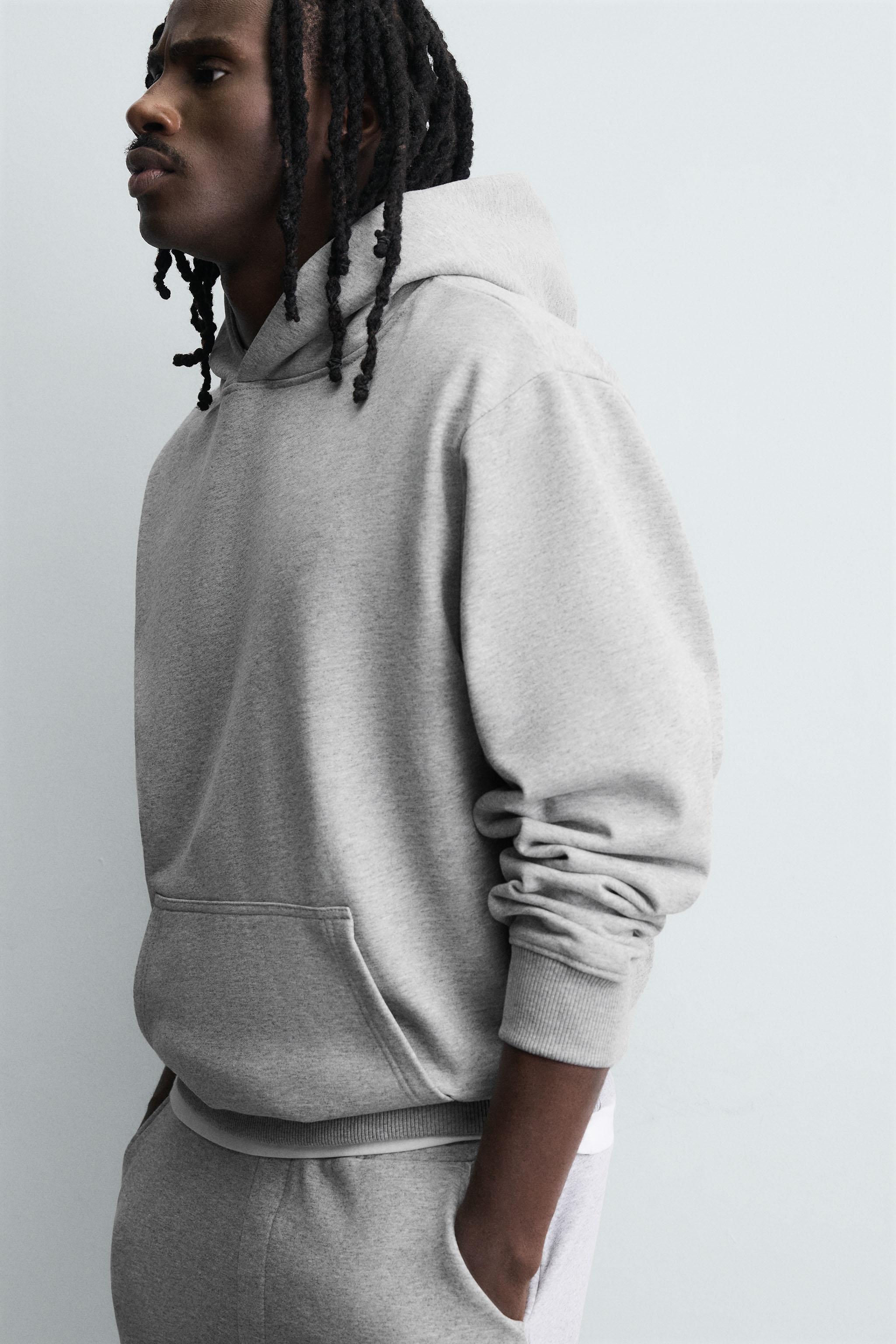 BASIC HOODIE SWEATSHIRT