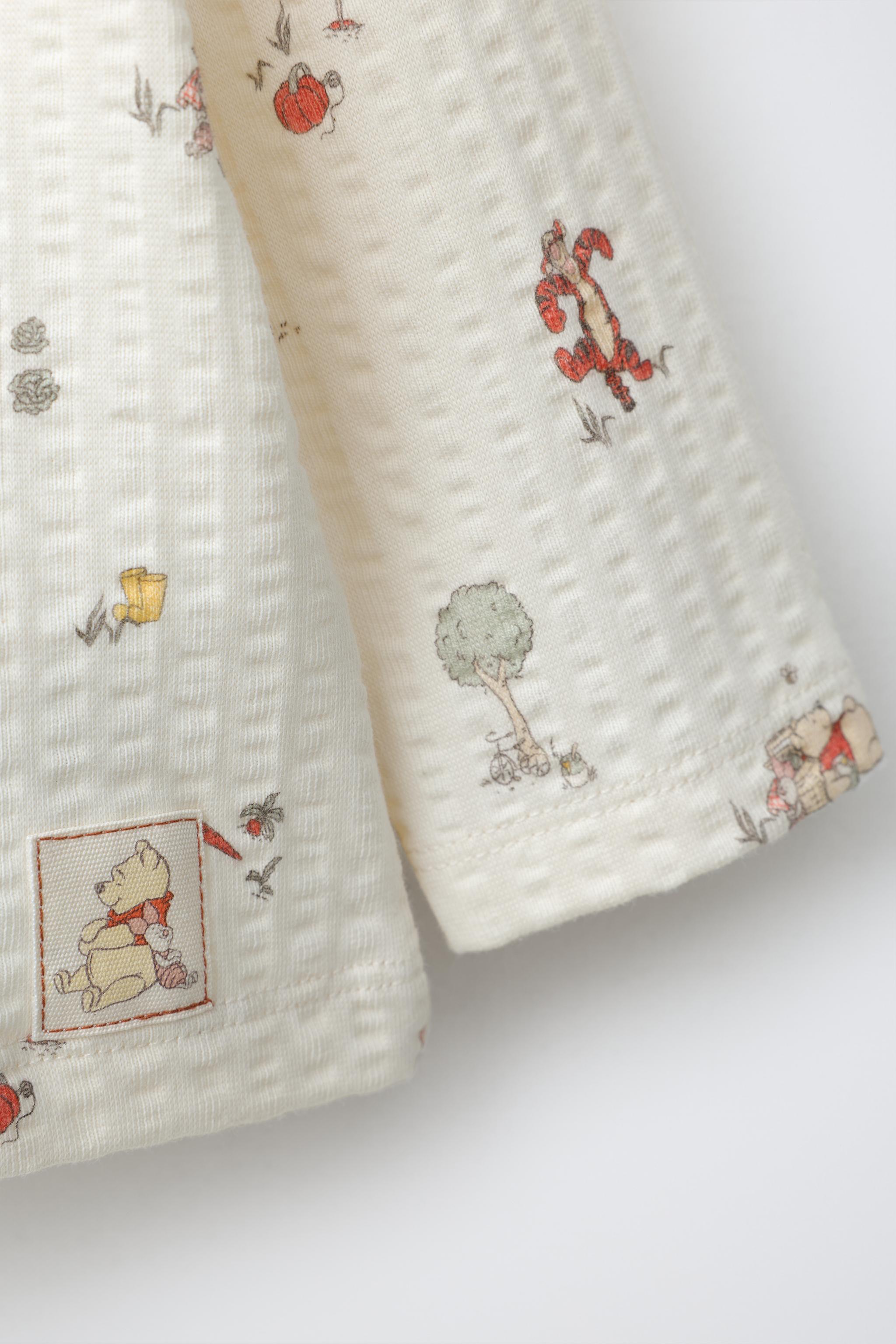 WINNIE THE POOH © DISNEY TEXTURED T-SHIRT
