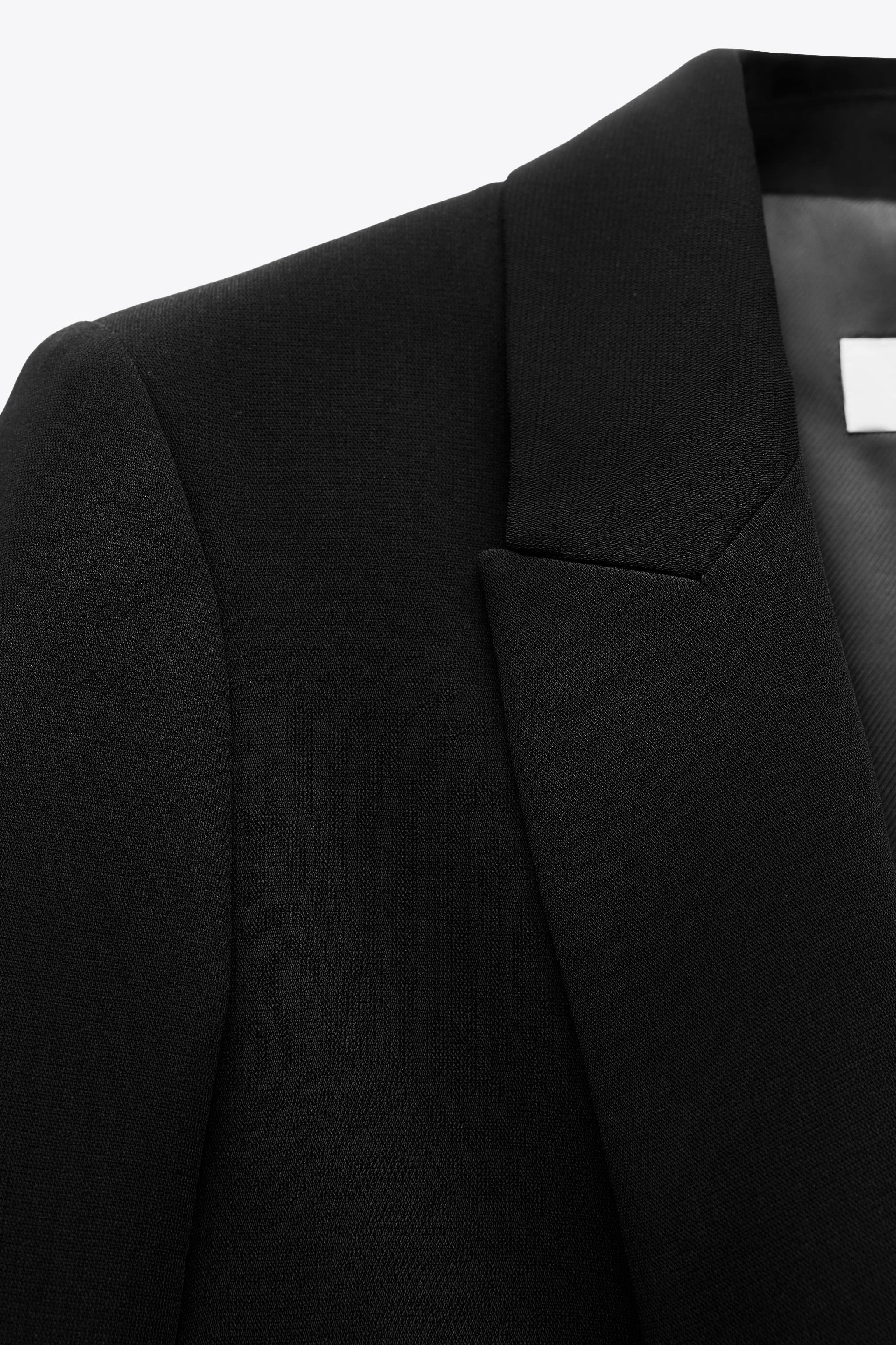 BLAZER WITH ROLLED-UP SLEEVES
