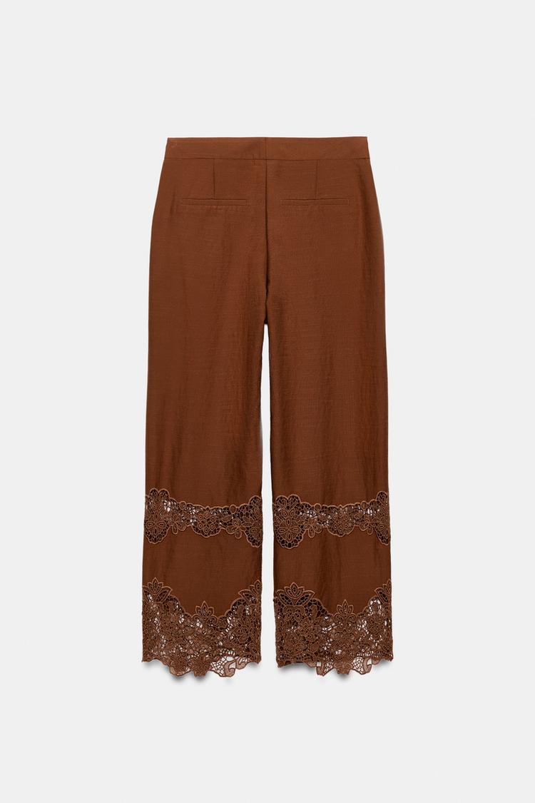 PANTALÓN CON BORDADO CALADO 3