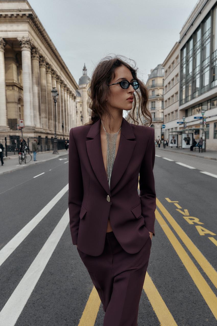 TAILORED BLAZER WITH SHOULDER PADS