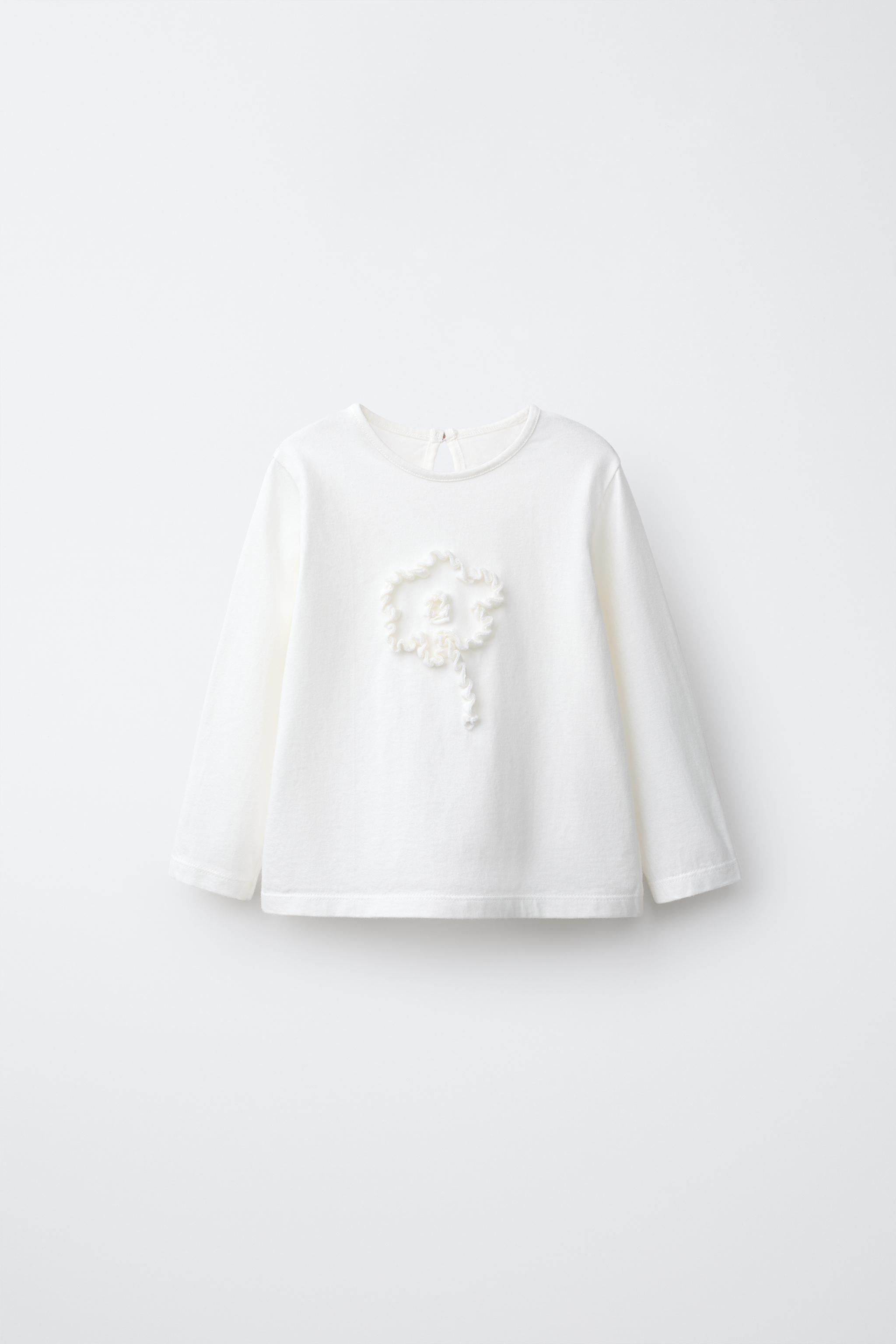 FLORAL APPLIQUÉ T-SHIRT