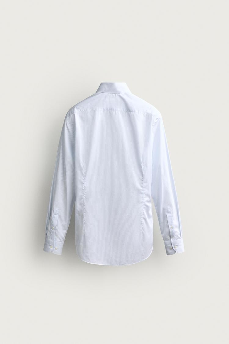 Camisa de rayas de corte ajustado 8