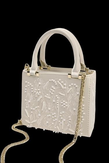 BOLSO EFECTO SATINADO PERLAS - Crudo de Zara